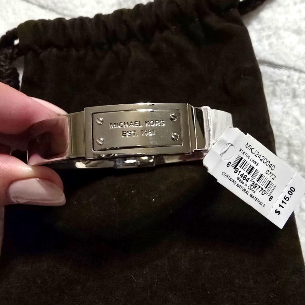Michael Kors Bangle Bracelet NWT Status Links
